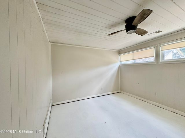 7460 W Shahkoka Drive, Olive Branch, MS 38654