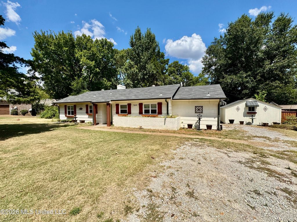 7460 W Shahkoka Drive, Olive Branch, MS 38654