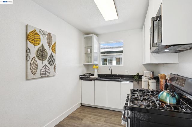 417 Lincoln Ave, Alameda, CA 94501