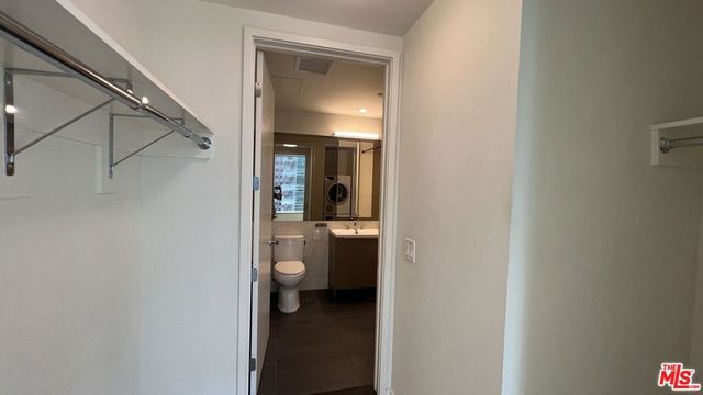 889 Francisco Street 807, Los Angeles, CA 90017