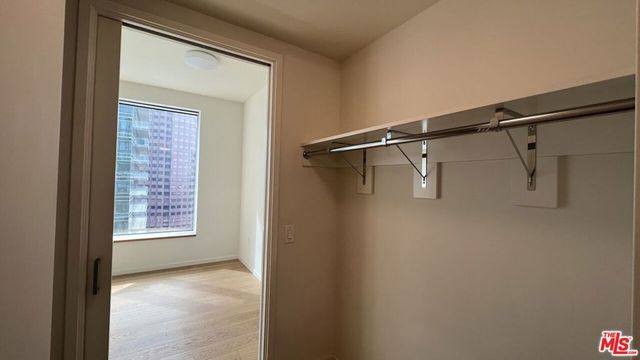 889 Francisco Street 807, Los Angeles, CA 90017