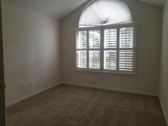 114 Ashley Villa Circle B, Charleston, SC 29414