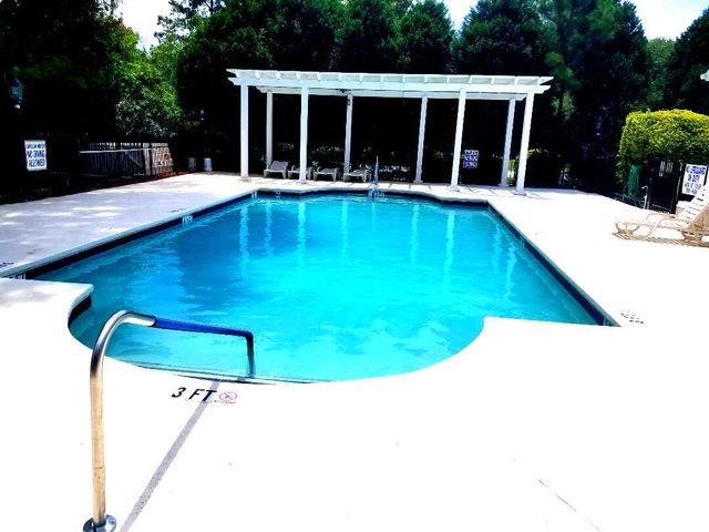 114 Ashley Villa Circle B, Charleston, SC 29414