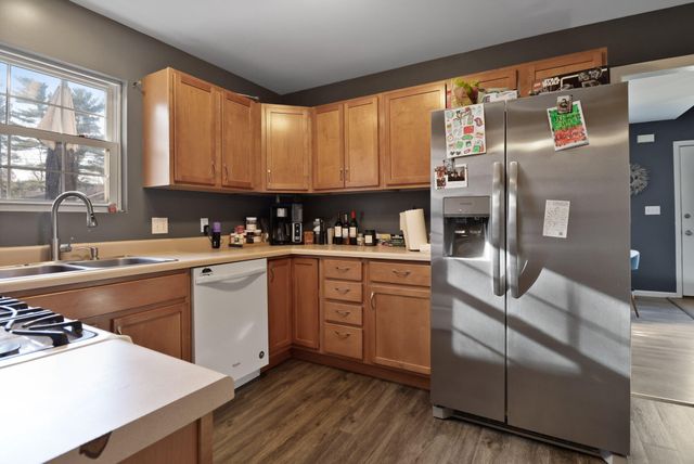 829 Johnson Street B, Porter, IN 46304