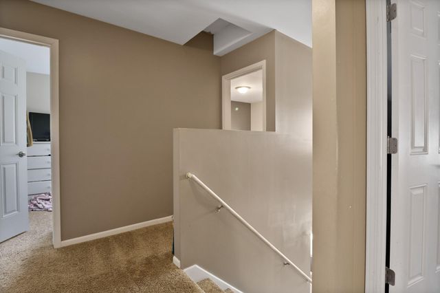 829 Johnson Street B, Porter, IN 46304