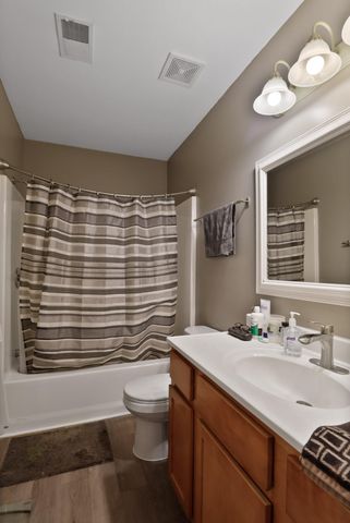 829 Johnson Street B, Porter, IN 46304