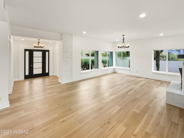 8172 E Galinda Drive, Tucson, AZ 85750