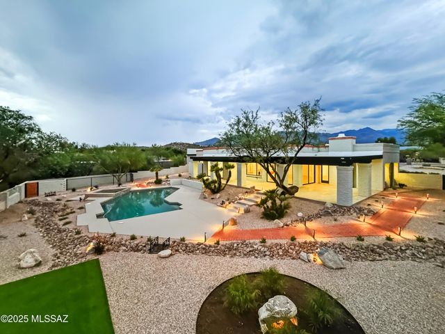 8172 E Galinda Drive, Tucson, AZ 85750