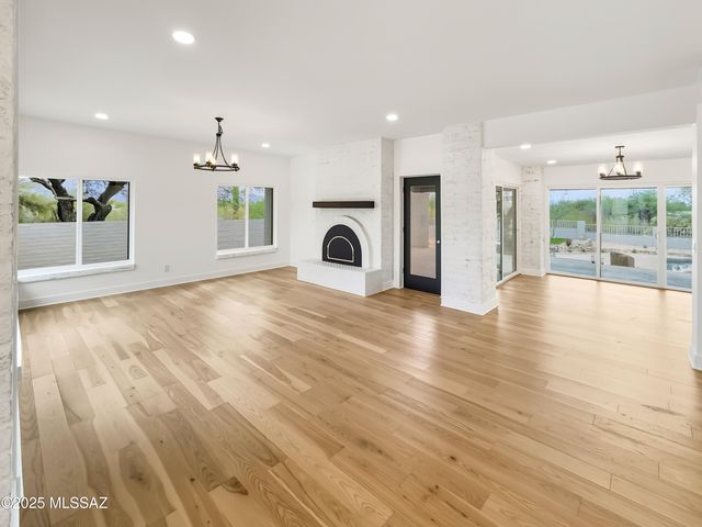 8172 E Galinda Drive, Tucson, AZ 85750