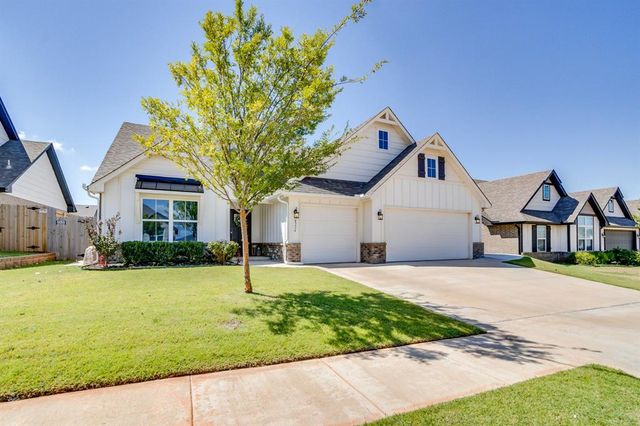 8224 NW 151st Street, Edmond, OK 73013