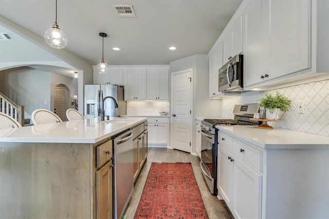 8224 NW 151st Street, Edmond, OK 73013