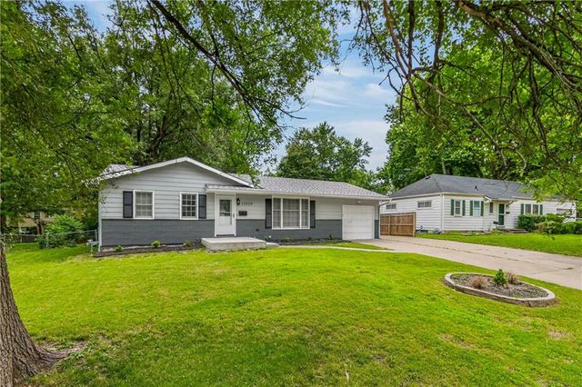 13209 Herrick Avenue, Grandview, MO 64030