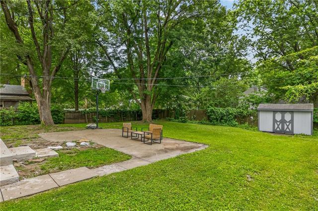 13209 Herrick Avenue, Grandview, MO 64030