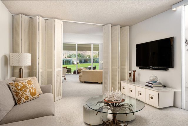 353 Westlake Terrace, Palm Springs, CA 92264