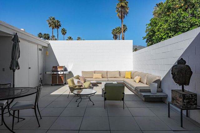 353 Westlake Terrace, Palm Springs, CA 92264