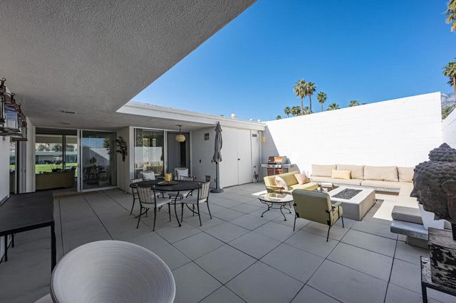 353 Westlake Terrace, Palm Springs, CA 92264