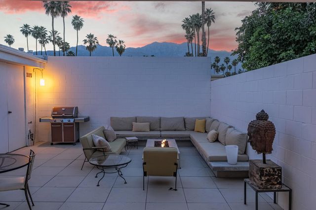 353 Westlake Terrace, Palm Springs, CA 92264