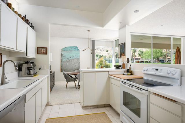 353 Westlake Terrace, Palm Springs, CA 92264