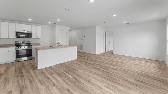 224 Dockside Road, Freeport, FL 32439