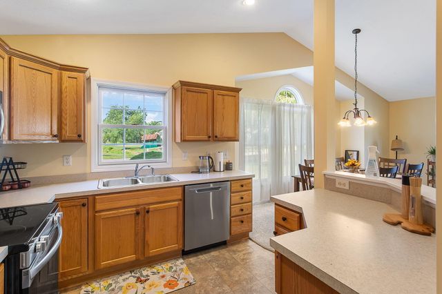 11818 Willow Wood North, Holland Twp, MI 49424