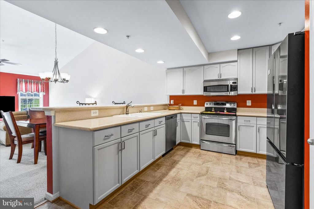 Image 10 of property listing at 5 GEOLEY CT, Thurmont, MD 21788