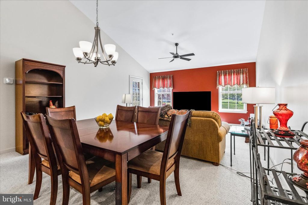 Image 16 of property listing at 5 GEOLEY CT, Thurmont, MD 21788