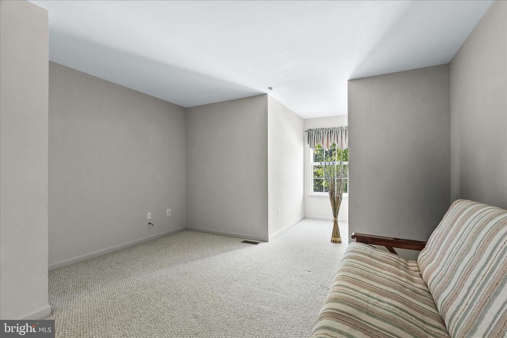 Image 29 of property listing at 5 GEOLEY CT, Thurmont, MD 21788