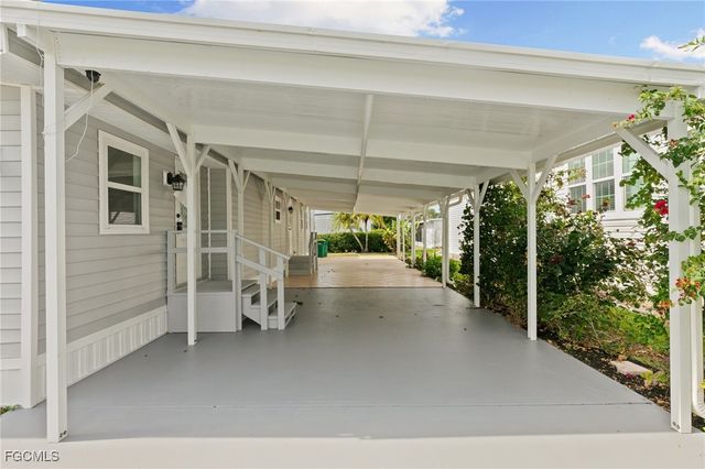 57 San Remo CIR, Naples, FL 34112