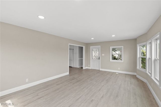 57 San Remo CIR, Naples, FL 34112