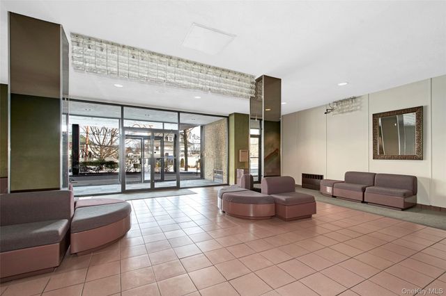 360 Westchester Avenue 314, Port Chester, NY 10573