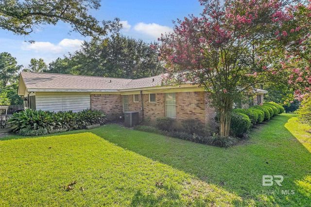 104 E Shore Drive, Brewton, AL 36426