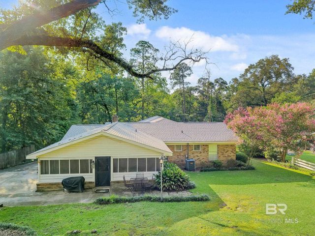 104 E Shore Drive, Brewton, AL 36426