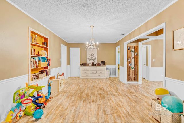 104 E Shore Drive, Brewton, AL 36426