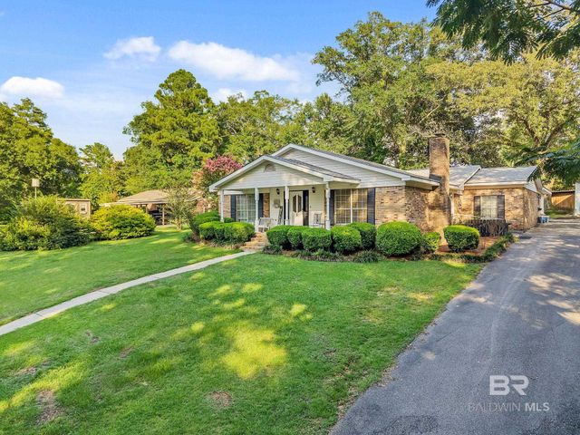 104 E Shore Drive, Brewton, AL 36426