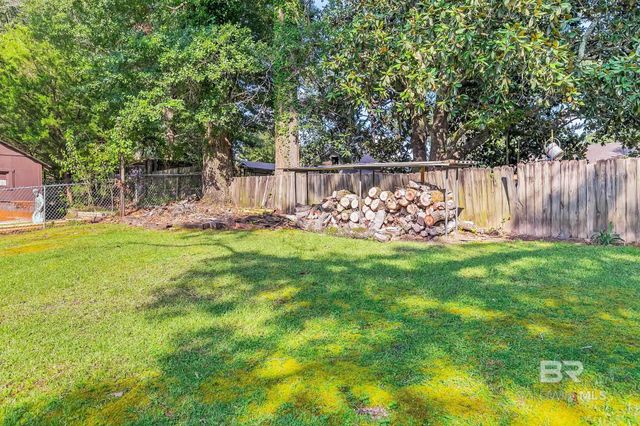 104 E Shore Drive, Brewton, AL 36426