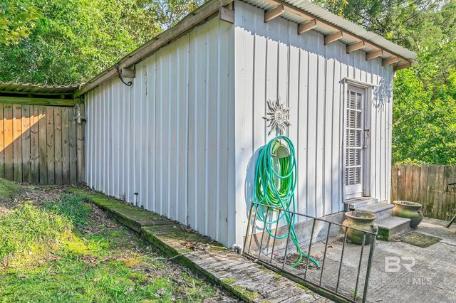 104 E Shore Drive, Brewton, AL 36426