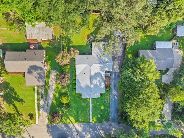 104 E Shore Drive, Brewton, AL 36426
