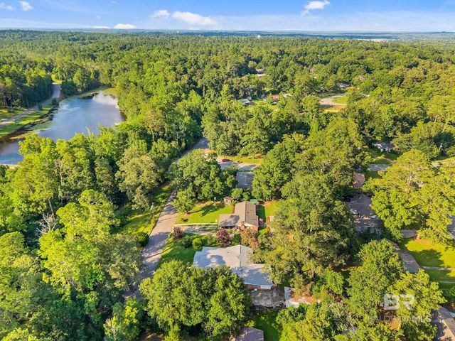 104 E Shore Drive, Brewton, AL 36426