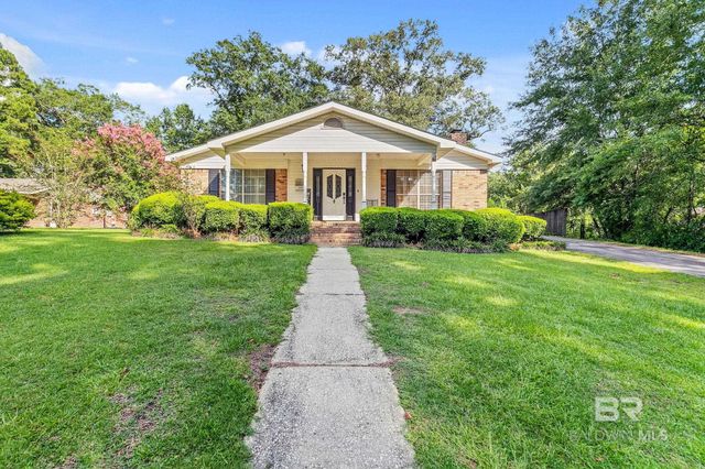 104 E Shore Drive, Brewton, AL 36426