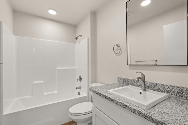 2024 Sunset Drive 3, Medford, OR 97501