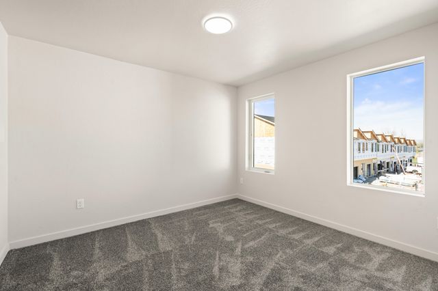 2024 Sunset Drive 3, Medford, OR 97501