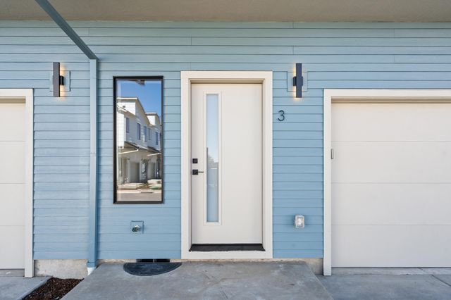 2024 Sunset Drive 3, Medford, OR 97501