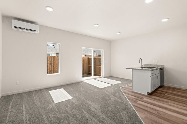 2024 Sunset Drive 3, Medford, OR 97501