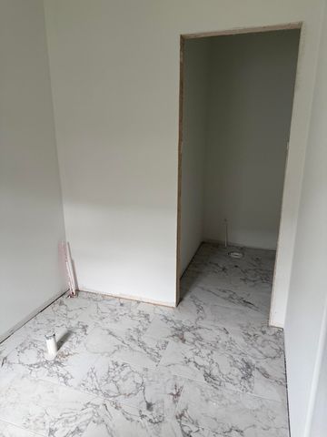 1466 N Collins Drive, Republic, MO 65738