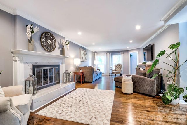2823 Ridgehaven Court, Gastonia, NC 28054