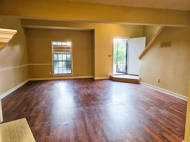 1620 BEAVER TRAIL DR, Memphis, TN 38016