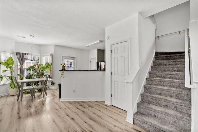 2744 Snapfinger Manor, Decatur, GA 30035