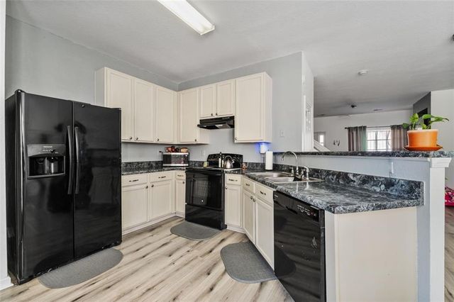 2744 Snapfinger Manor, Decatur, GA 30035