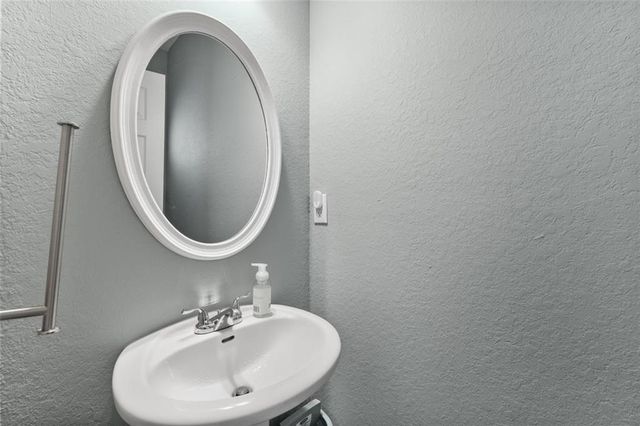 2744 Snapfinger Manor, Decatur, GA 30035