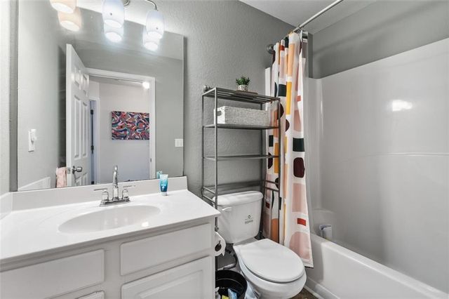 2744 Snapfinger Manor, Decatur, GA 30035